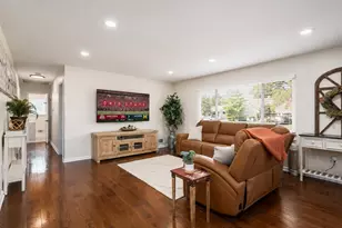2215 Woodstock Rd, Columbus, OH 43221 - Photo 3