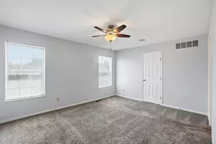 662 Lakeview Dr S, Grove City, OH 43123 - Photo 23