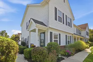 662 Lakeview Dr S, Grove City, OH 43123 - Photo 1