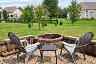321 Amber Light Cir, Delaware, OH 43015 - Photo 33