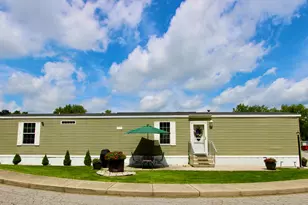 17 Spring Lake Ct, Delaware, OH 43015 - Photo 1