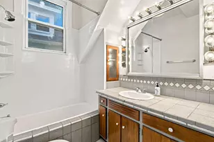 208 E Northwood Ave, Columbus, OH 43201 - Photo 25