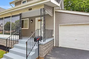 964 Lawrence Dr, Columbus, OH 43207 - Photo 1