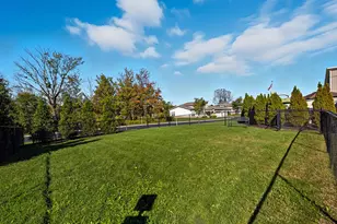 933 Persimmon Ln, Grove City, OH 43123 - Photo 47