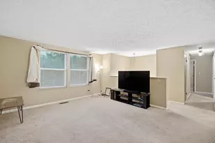 3320 Parksley Ct, Columbus, OH 43204 - Photo 7