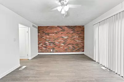 126 Tarryton Court E #4D, Columbus, OH 43228 - Photo 5