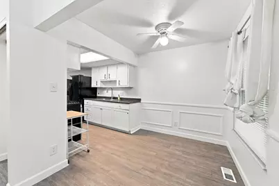 126 Tarryton Court E #4D, Columbus, OH 43228 - Photo 7