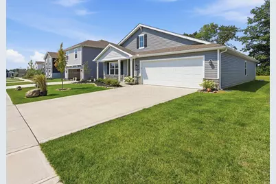 1017 Sherwood Loop, Bellefontaine, OH 43311 - Photo 3