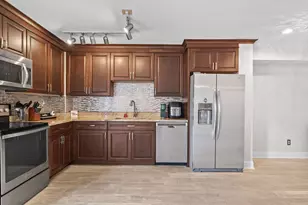 493 W 3rd Ave, Columbus, OH 43201 - Photo 11