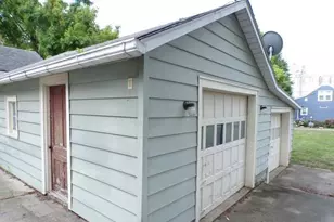 136 N Hazel St, Upper Sandusky, OH 43351 - Photo 5