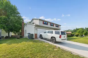 3768 Springwood Dr, Columbus, OH 43224 - Photo 5