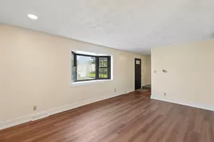 3768 Springwood Dr, Columbus, OH 43224 - Photo 9
