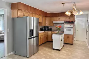 220 Terrence Dr, Bellefontaine, OH 43311 - Photo 11