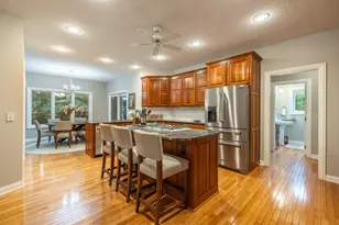 3925 Tarrington Ln, Upper Arlington, OH 43220 - Photo 9