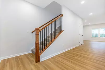 170 W Locust Street, Newark, OH 43055 - Photo 5