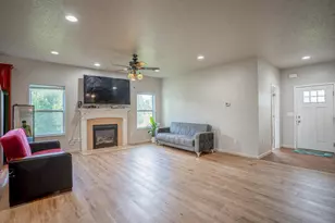 1461 Hoovler Way, Pataskala, OH 43062 - Photo 5