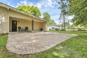 2185 Sunnyhill Dr NE, Lancaster, OH 43130 - Photo 13
