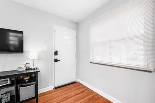 1775 Northwest Ct, Columbus, OH 43212 - Photo 7