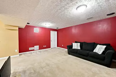 1332 Wagy Square, Pataskala, OH 43062 - Photo 25