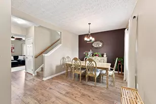 1332 Wagy Square, Pataskala, OH 43062 - Photo 3