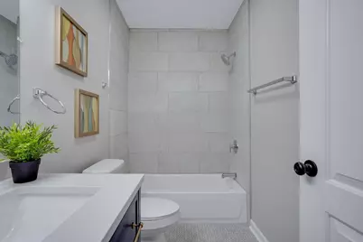 295 W Park Avenue, Columbus, OH 43223 - Photo 17