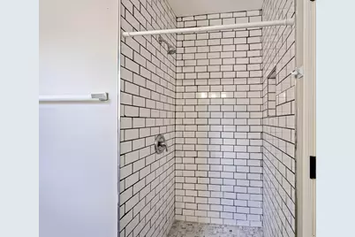 293 W Park Avenue, Columbus, OH 43223 - Photo 23