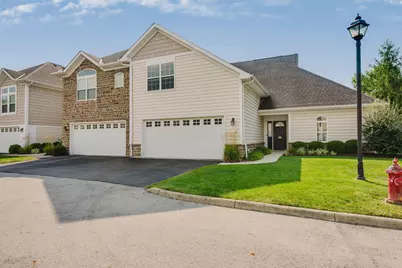 5087 Dinard Way #104, Columbus, OH 43221 - Photo 1