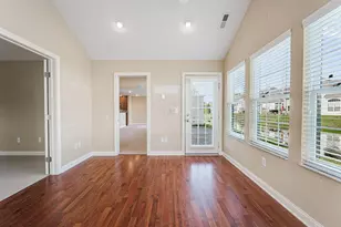 5087 Dinard Way, Columbus, OH 43221 - Photo 19