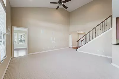 5087 Dinard Way #104, Columbus, OH 43221 - Photo 7