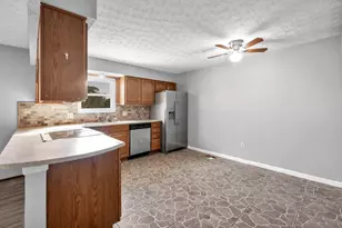 2042 Westbranch Rd, Grove City, OH 43123 - Photo 5