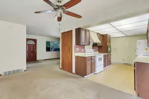 82 N Belmar Dr, Reynoldsburg, OH 43068 - Photo 11