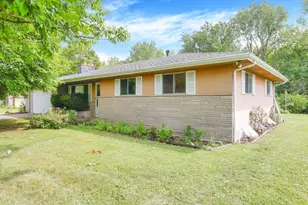 82 N Belmar Dr, Reynoldsburg, OH 43068 - Photo 1
