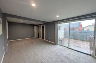 2928 Azelda St, Columbus, OH 43224 - Photo 9