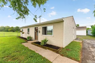 5471 Sedalia Dr, Columbus, OH 43232 - Photo 3