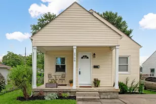 2708 N Hiawatha St, Columbus, OH 43211 - Photo 1