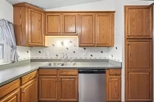 9630 Redwood Cir, Plain City, OH 43064 - Photo 5