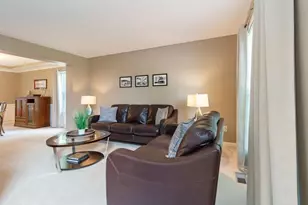 2116 Castlebrook Dr, Powell, OH 43065 - Photo 13