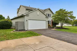 13690 Sudbury Dr, Pickerington, OH 43147 - Photo 3