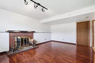 555 Fox Ridge St, Columbus, OH 43228 - Photo 27