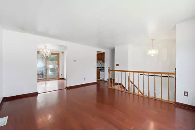 555 Fox Ridge Street, Columbus, OH 43228 - Photo 9