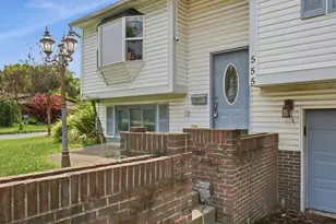 555 Fox Ridge St, Columbus, OH 43228 - Photo 5