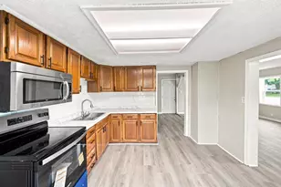 6 Wade St, Delaware, OH 43015 - Photo 9