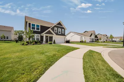 1017 Queen Bee Place, Grove City, OH 43123 - Photo 5