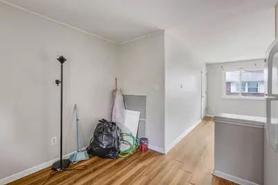 4651 Hilton Avenue, Columbus, OH 43228 - Photo 11