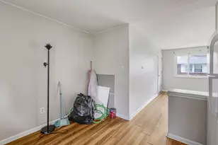 4651 Hilton Ave, Columbus, OH 43228 - Photo 11