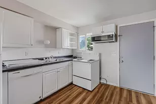 4651 Hilton Ave, Columbus, OH 43228 - Photo 7