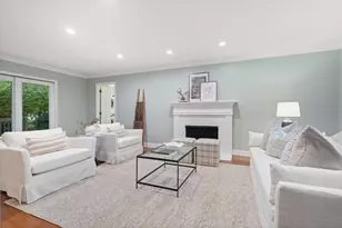 359 Bailey Pl, Columbus, OH 43235 - Photo 11