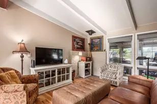 3210 Kioka Ave, Columbus, OH 43221 - Photo 13
