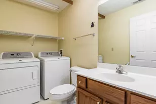 643 Kensington Dr, Heath, OH 43056 - Photo 29