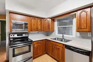 2433 Fishinger Rd, Upper Arlington, OH 43221 - Photo 17